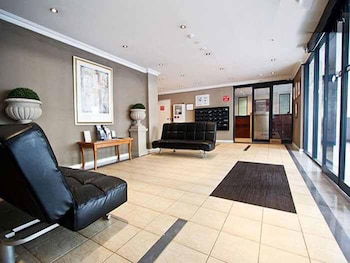 Duke's Apartments - Grafton Accommodation 0