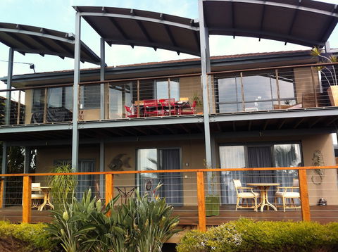Corinella On The Esplanade Bed & Breakfast - Grafton Accommodation 0