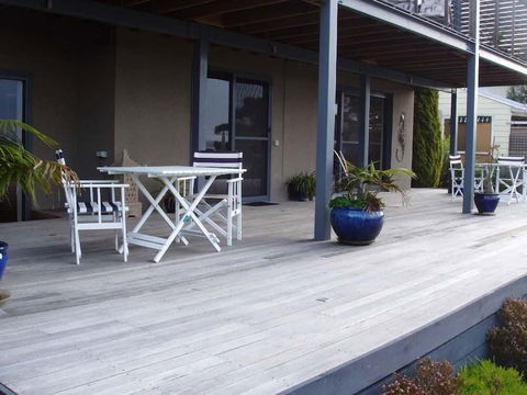 Corinella On The Esplanade Bed & Breakfast - Grafton Accommodation 2
