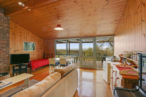Wanawong Retreat - Grafton Accommodation 5