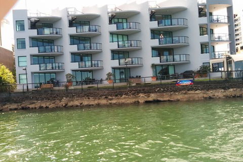 La Promenade - Grafton Accommodation 1