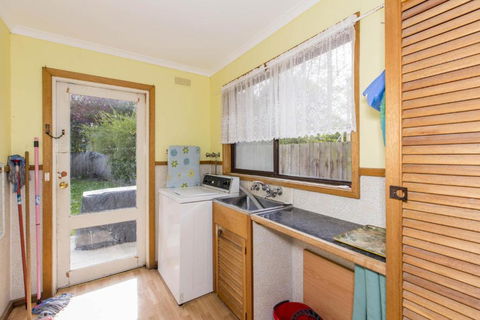 HOLIDAY On NAUTILUS INVERLOCH - Grafton Accommodation 2