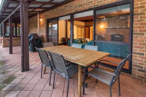 A Hidden Bush Delight - Grafton Accommodation 3