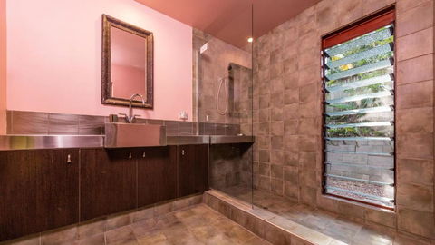 CELADON Holiday House - Grafton Accommodation 2