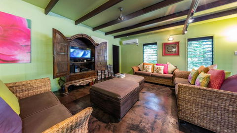 CELADON Holiday House - Grafton Accommodation 1