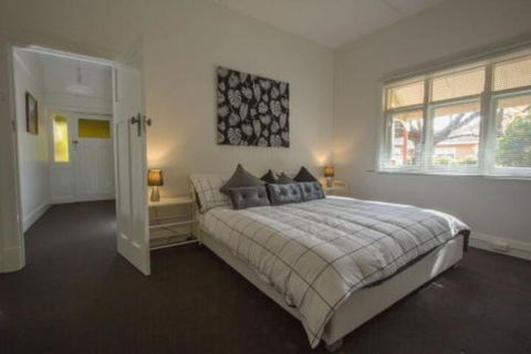 Cowan Street Bungalow - Grafton Accommodation 0