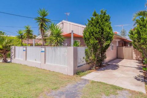 Yamba Daze Sunset Pet Friendly - Grafton Accommodation 4
