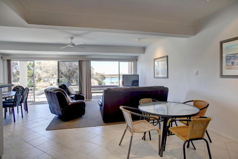 Bay Bliss In Coffin Bay - Grafton Accommodation 4