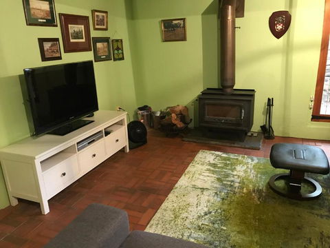 Kit Kat Cottage Heritage Accommodation Burra - Grafton Accommodation 5