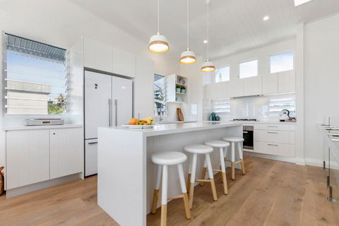Paperbark A Luxury Duplex In Sunshine Beach - Grafton Accommodation 4