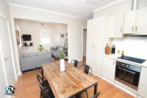 Just Renovated 2BR Cottage In Heart Of Wentworth - Grafton Accommodation 4