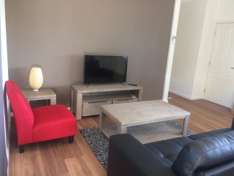 Costa Park Cottage Dio Armidale - Grafton Accommodation 5