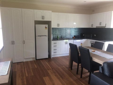 Costa Park Cottage Dio Armidale - Grafton Accommodation 6