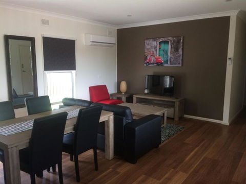 Costa Park Cottage Dio Armidale - Grafton Accommodation 4