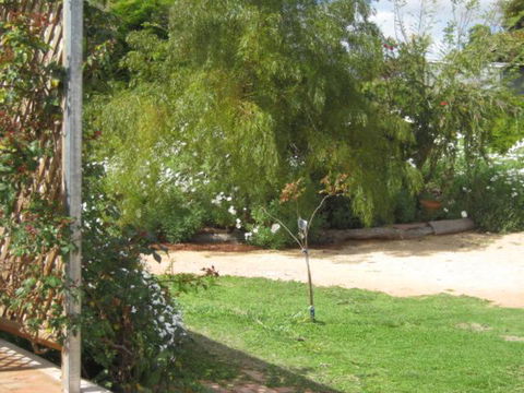 Amalie Cottage Waikerie Unit 1 - Grafton Accommodation 3