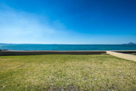 Alcheringa Unit 1 / 32 Sandy Point Road - Grafton Accommodation 4