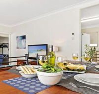 Summer Breeze clean  simple 200m to beach - Grafton Accommodation