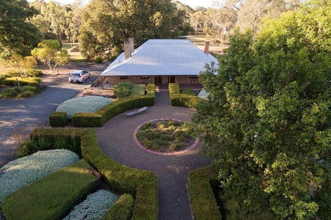 Jacobs Estate Cottage - Grafton Accommodation 0