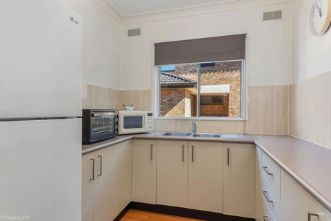 Jamaica Holiday Units - Grafton Accommodation 4