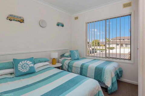 Jamaica Holiday Units - Grafton Accommodation 3