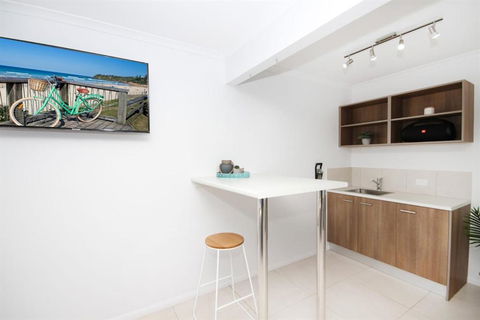 STUNNING HOME WITH SPECTACULAR VIEWS & CLOSE TO THE BEACH - Grafton Accommodation 5