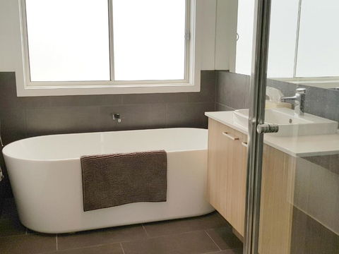 ADAGIO - Grafton Accommodation 5