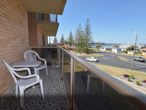 Anchorage 10 Water Views From Balcony - Grafton Accommodation 1
