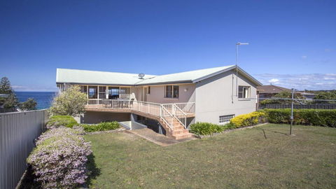 143 Mitchell Pde Magnificent Outlook - Grafton Accommodation 4