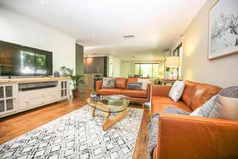 Alderwood - Grafton Accommodation 6
