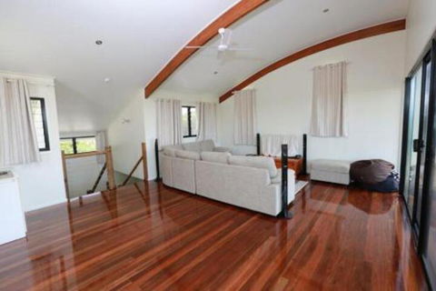 25 Naiad Court Rainbow Shores The Ultimate Beachside Executive Property Air Conditioned - Grafton Accommodation 3
