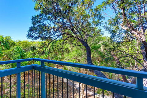 Surfside Beach House 17 Rainbow Shores Swimming Pool 2 Minute Walk To Beach Air Conditioning Relax Here - Grafton Accommodation 1