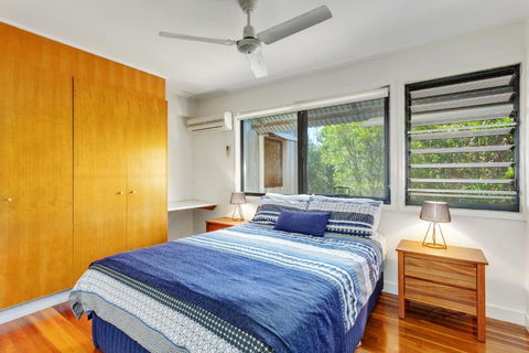 Surfside Beach House 17 Rainbow Shores Swimming Pool 2 Minute Walk To Beach Air Conditioning Relax Here - Grafton Accommodation 2