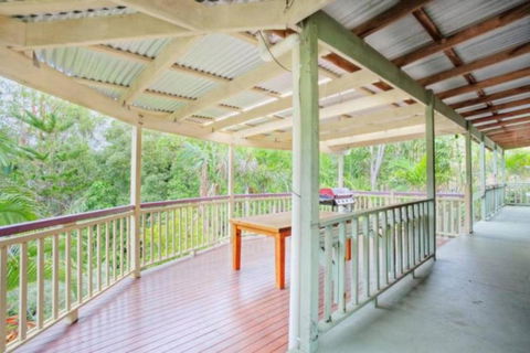 33 Cooloola Drive Rainbow Beach Walk To The Beach Pet Friendly - Grafton Accommodation 5
