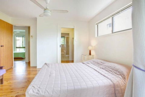 33 Cooloola Drive Rainbow Beach Walk To The Beach Pet Friendly - Grafton Accommodation 2