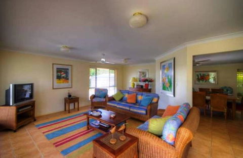 4 Boronia Place Rainbow Beach Perfect Convenient Location Fenced Yard - Grafton Accommodation 5