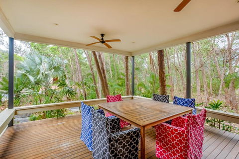 8 Ibis Court Rainbow Shores Swimming Pool Walk To Beach Executive Beach House - Grafton Accommodation 6