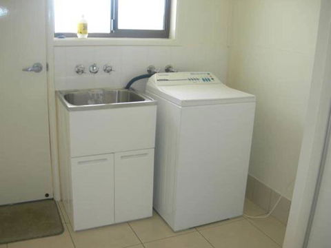 Sinclair Rainbow Beach Modern Beach House Close To Everything Free Wi Fi - Grafton Accommodation 5