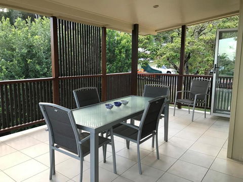 Sinclair Rainbow Beach Modern Beach House Close To Everything Free Wi Fi - Grafton Accommodation 3
