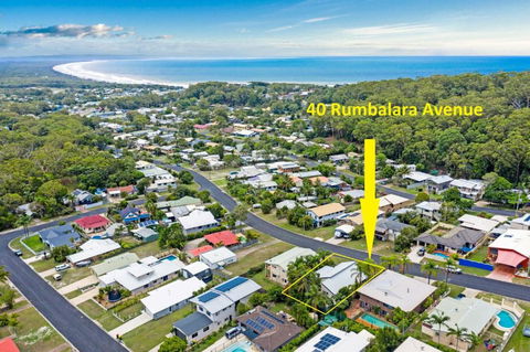40 Rumbalara Avenue Rainbow Beach Entertain On The Spacious Verandah Overlooking Beautiful Rainbow Beach - Grafton Accommodation 5