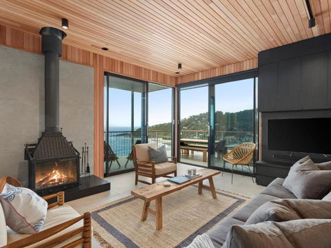 At Wye Eyrie With Arguably The Best Views In Town - Grafton Accommodation 3