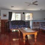 23 Carlo Road Lowset Family Home Within Walking Distance To The Shopping Centre. Pet Friendly - Grafton Accommodation 0