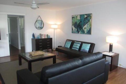 Charming Beach House - Grafton Accommodation 0
