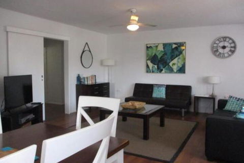 Charming Beach House - Grafton Accommodation 5