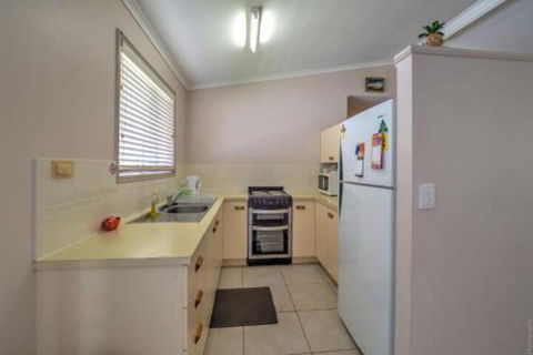 Affordable Holiday Home - Grafton Accommodation 7
