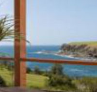 Absolute Oceanfront Cottage - Grafton Accommodation