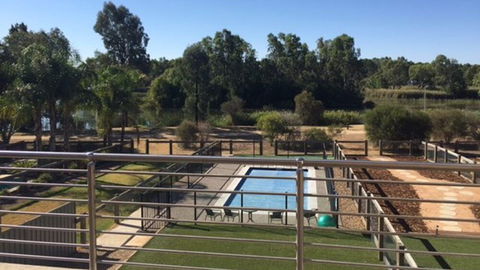 The Anchorage By The Lake - Grafton Accommodation 3