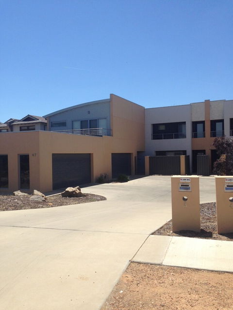 The Anchorage By The Lake - Grafton Accommodation 0