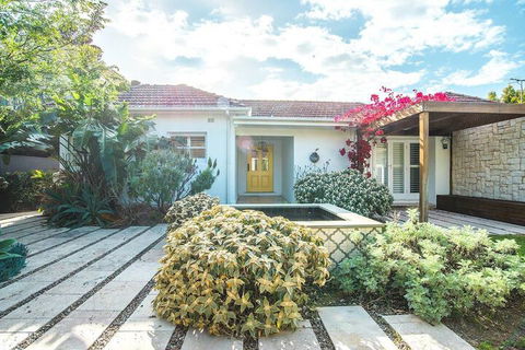 Ultimate Sandringham Beach Front Luxury House - Grafton Accommodation 2