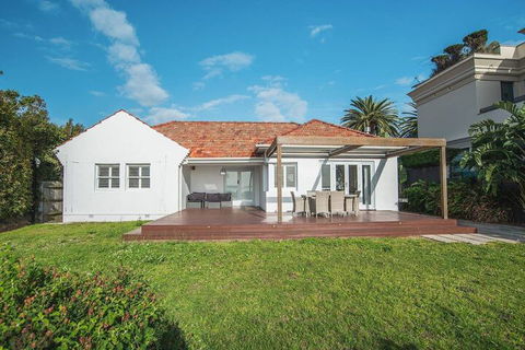 Ultimate Sandringham Beach Front Luxury House - Grafton Accommodation 3
