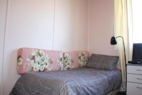 Cozy Beach Weekender - Grafton Accommodation 3